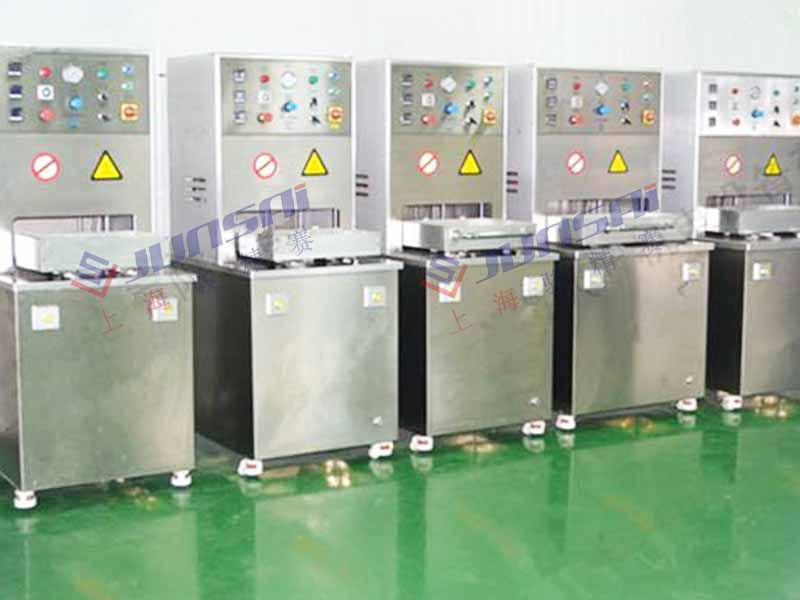 透析紙?zhí)匦l(wèi)強(qiáng)熱合機(jī)